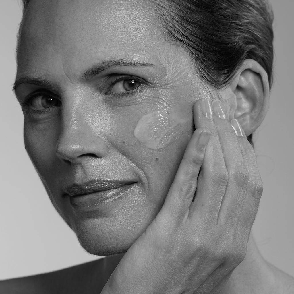 files/PRECISION-CARE-COLLAgen3D-Gel-Mask-QMS-Medicosmetics-35128442618086.jpg